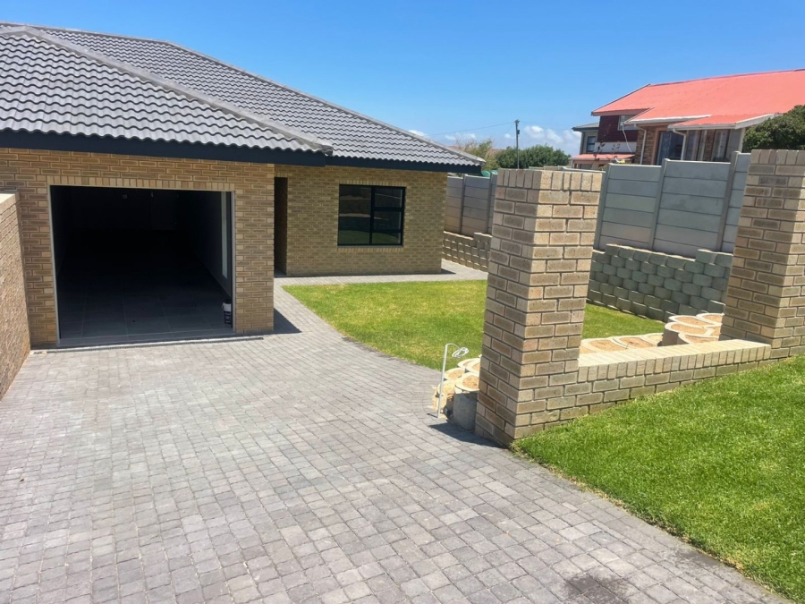 3 Bedroom Property for Sale in Dana Bay Western Cape